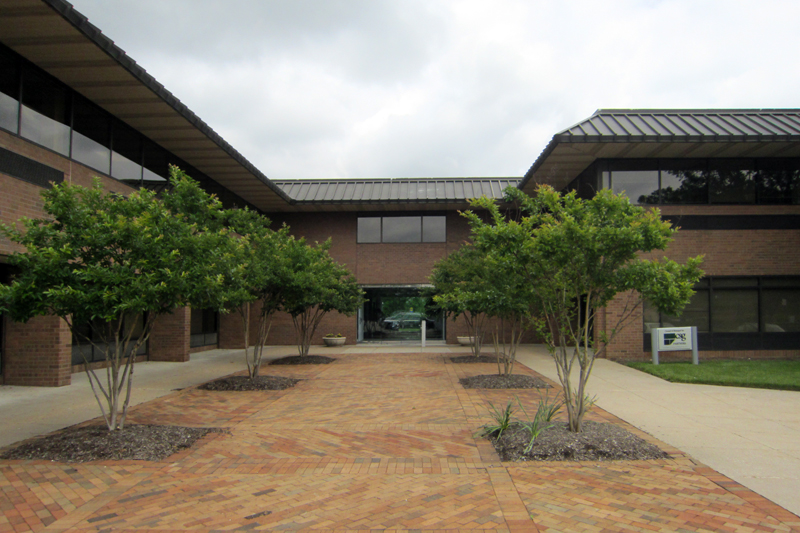 21-Gov-Courtyard-before 21-Gov-Courtyard-before